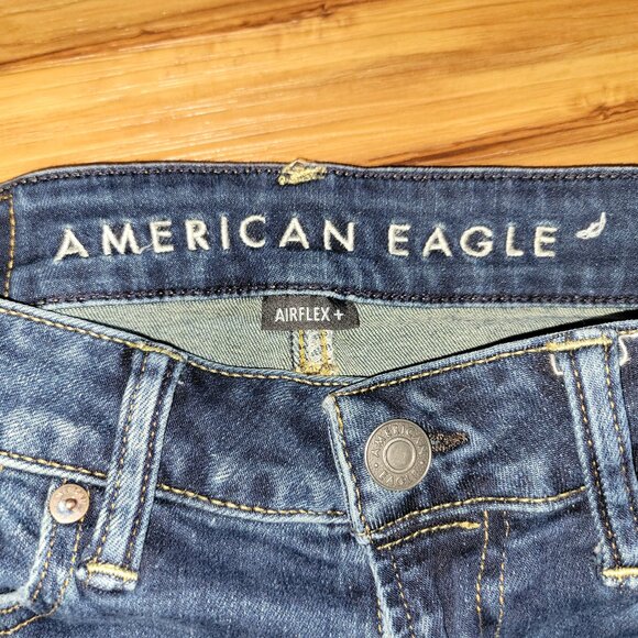 2 Pair AE Jeans - Picture 7 of 9